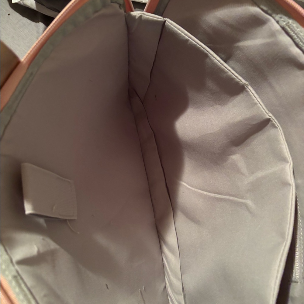 BAGSMART Two-Tone Backpack - Picture 3 of 5
